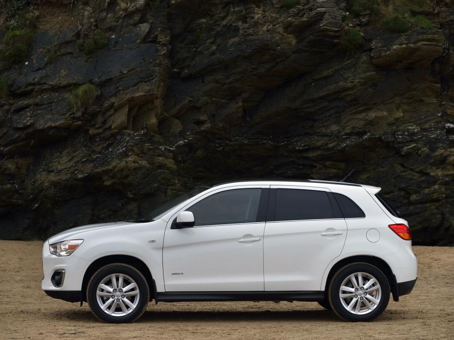  Mitsubishi ASX 4 2013 года  (UK) (фото 11 из 23)
